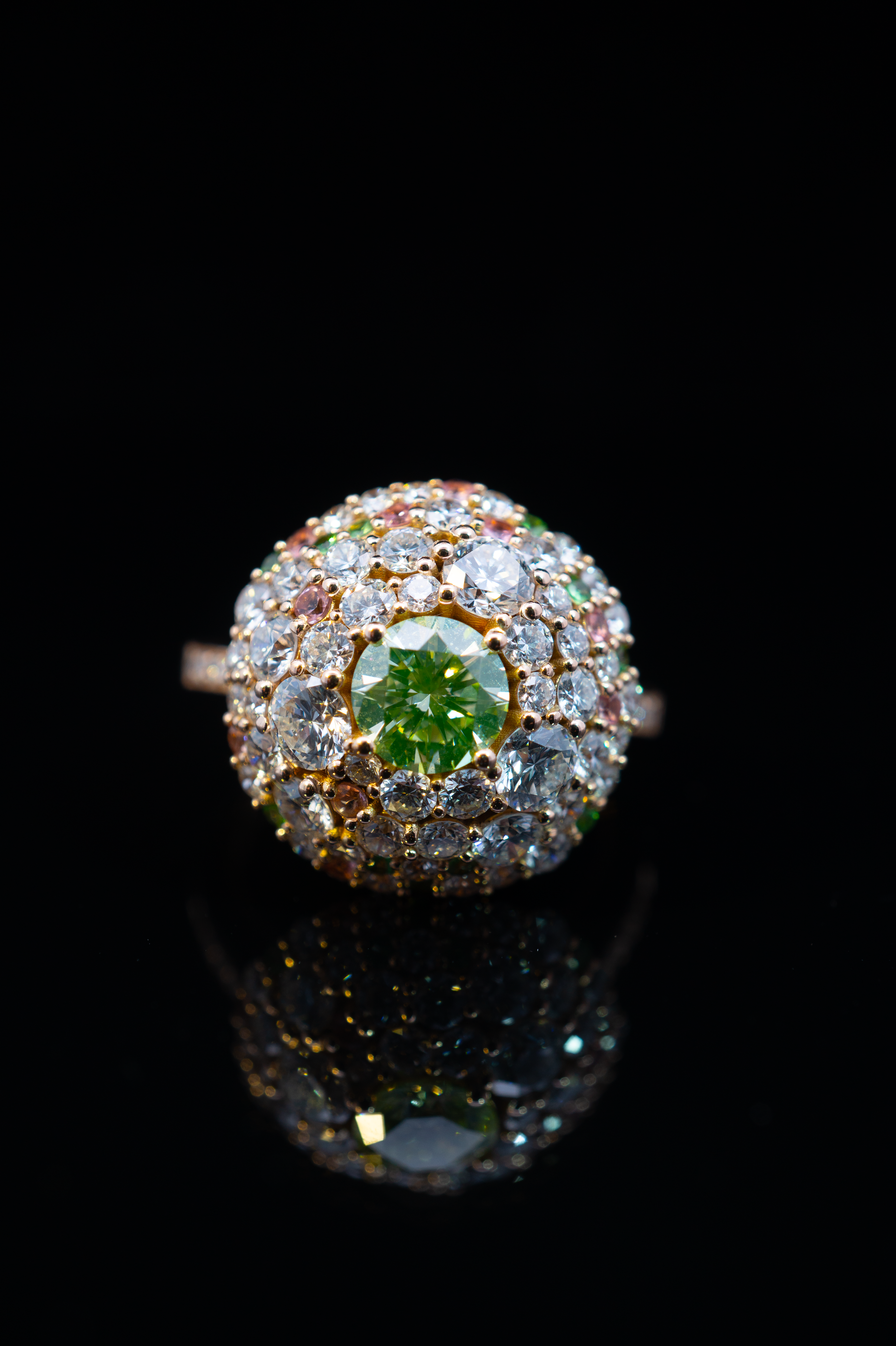 Caracas - Fluorescent green Angel.