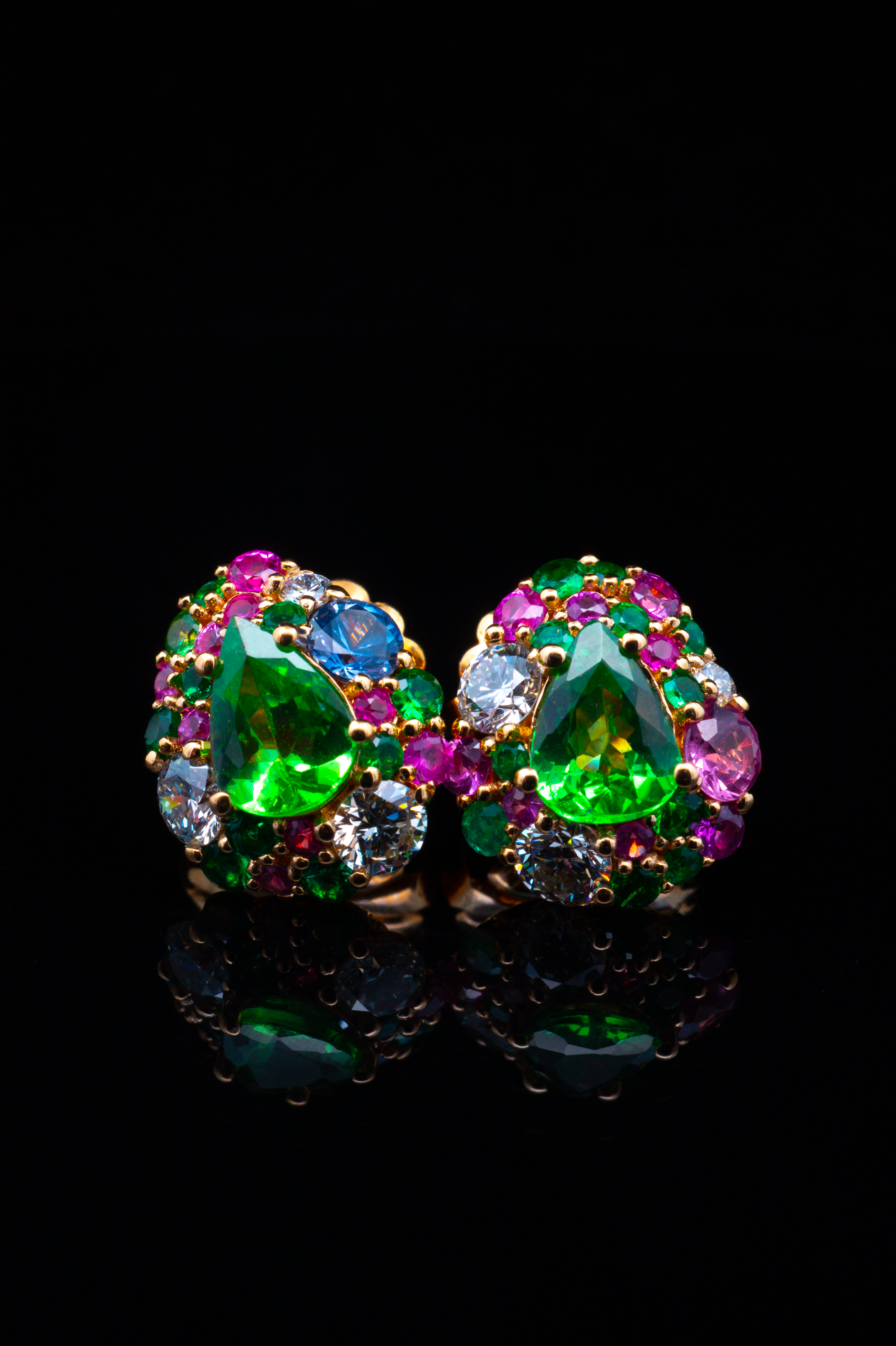 Classic Pear - Green Rose Diamond pair