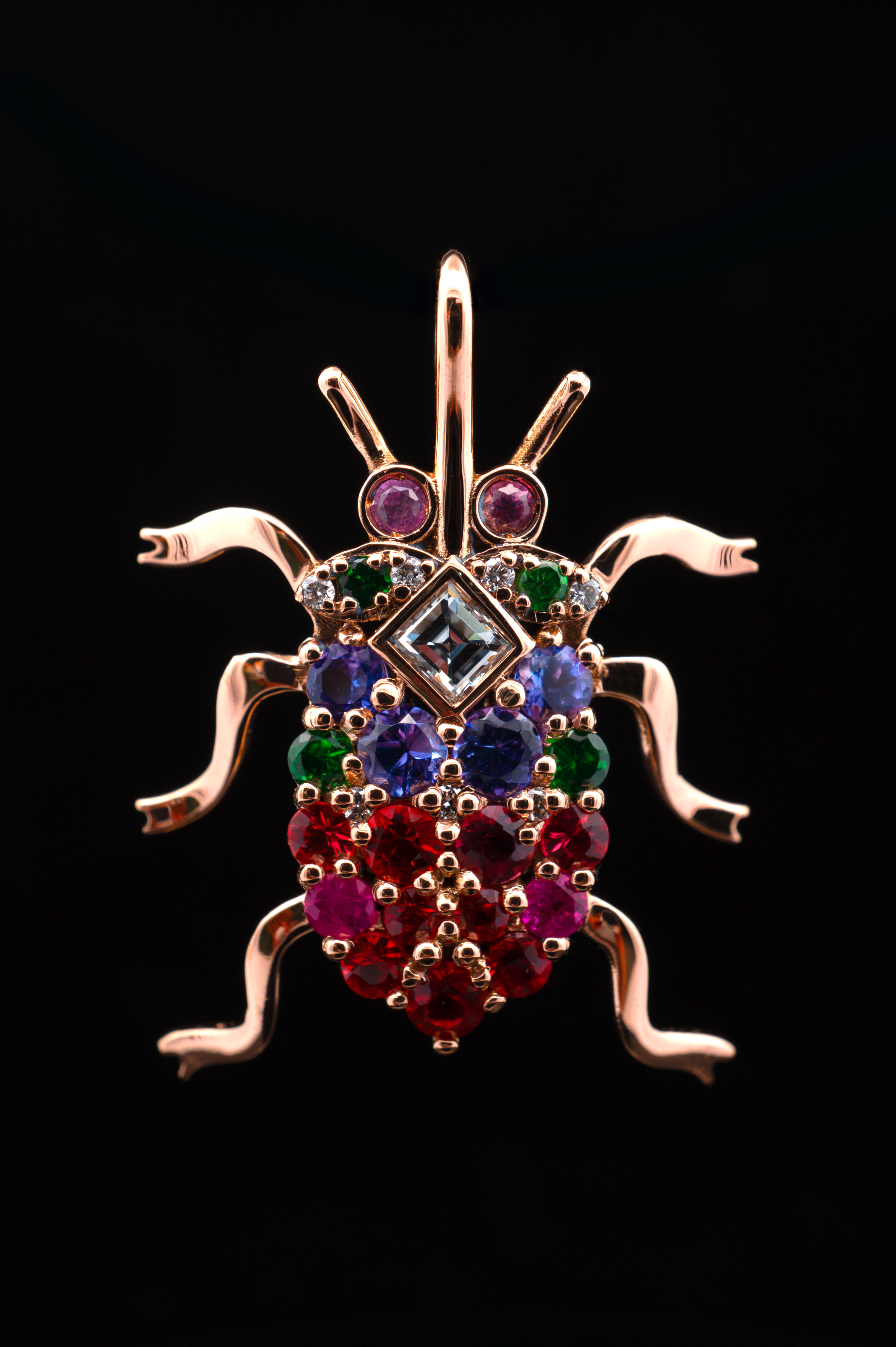 Monsieur Hatry III (Beetles) - M - Red Blue, No Diamonds