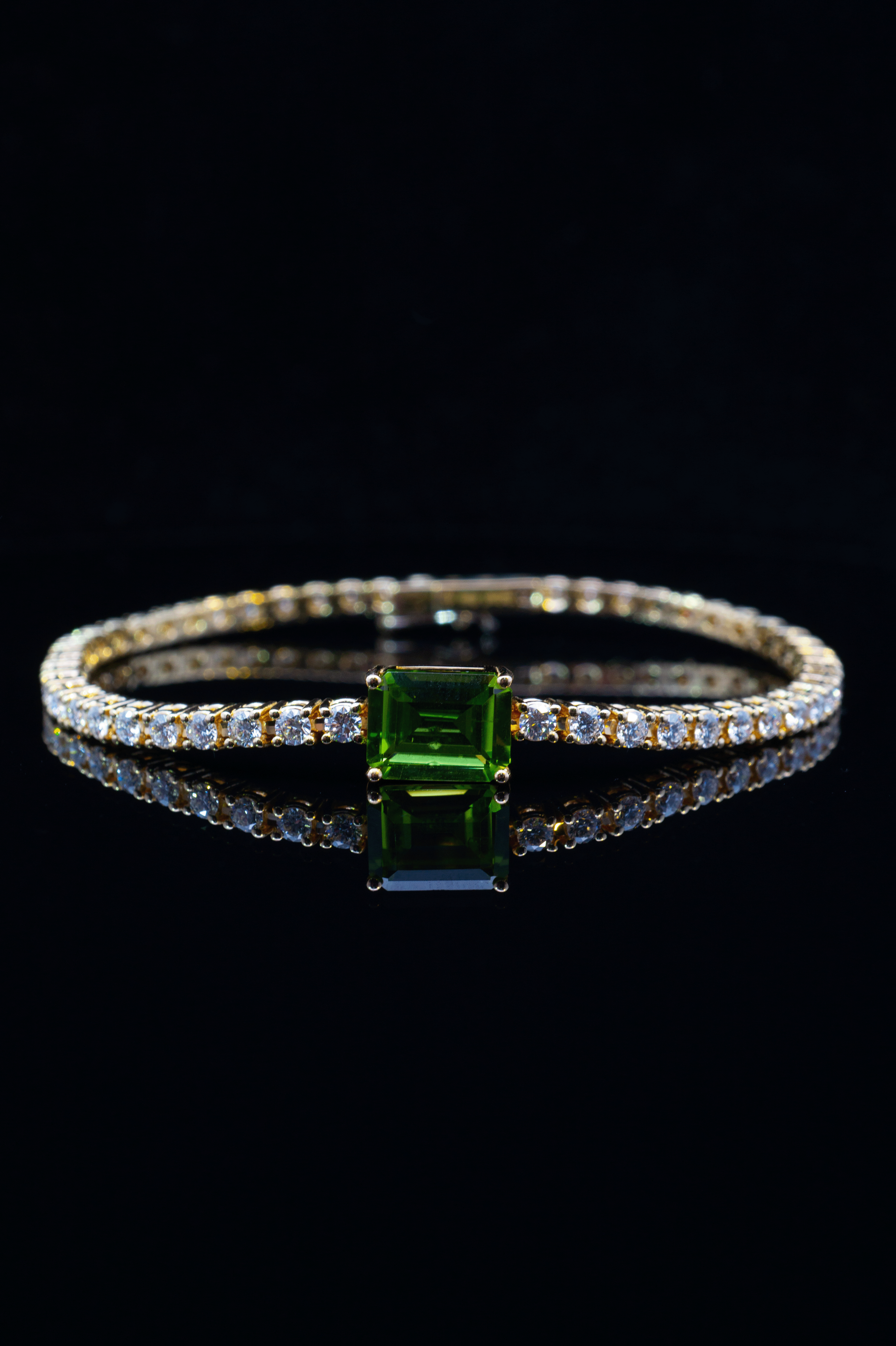 Original diamond tennis – Peridot classic (0.045)